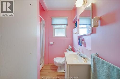 845 Erie Blue, Essex, ON 