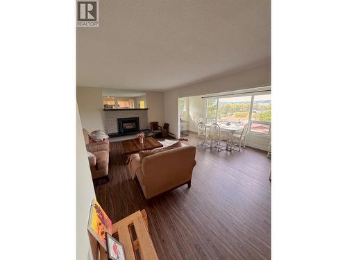 Living & Dining Area - 3764 Creamery Road, Armstrong, BC 