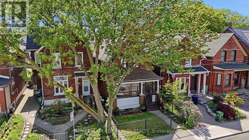 330 Main Street, Toronto, ON 
