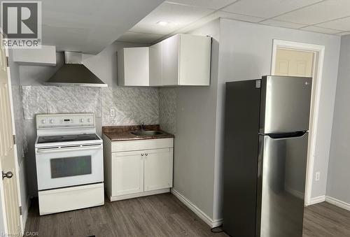 6045 ERNEST Crescent Unit# BMST , Niagara Falls, Ontario L2H 0H8 4