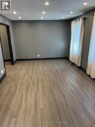 2 ROBERT ADAMS DRIVE , Clarington, Ontario L1E 1V8 2