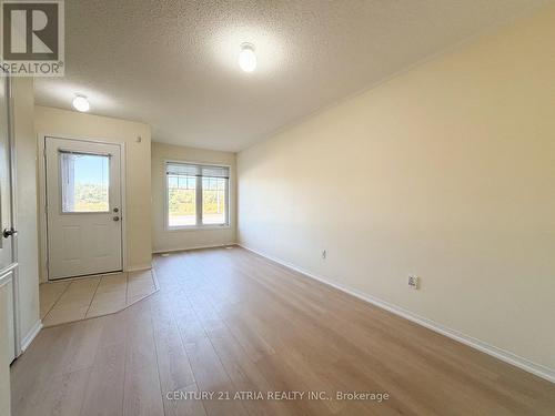 5295 MAJOR MACKENZIE DRIVE E , Markham, Ontario L6C 0N3 2