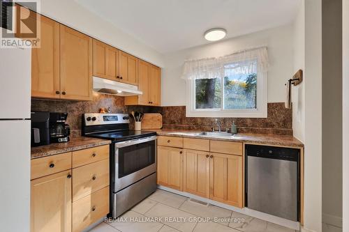 6156 BROOKSIDE LANE , Ottawa, Ontario K1C 2K7 5