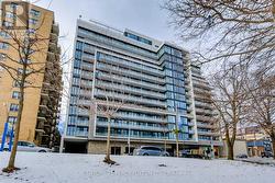810 - 3018 YONGE STREET Toronto, ON M4N 0A5