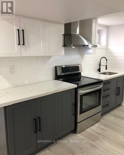 LOWER - 169 CHAMBERS AVENUE , Toronto, Ontario M6N 3M5 5