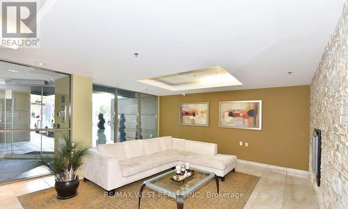 705 - 920 SHEPPARD AVENUE W , Toronto, Ontario M3H 0A2 3