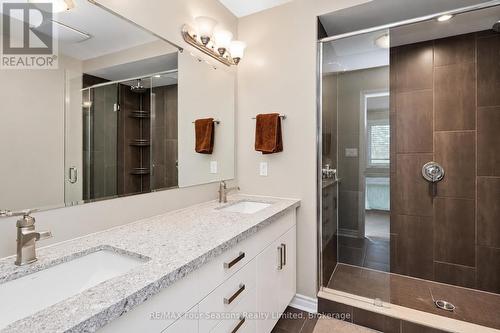 Primary ensuite w/double sinks and shower - 55 Conservation Way, Collingwood, ON 