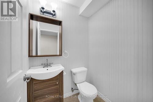 Lower-level 2-piece bathroom - 170 Flamborough Way, Ottawa, ON 