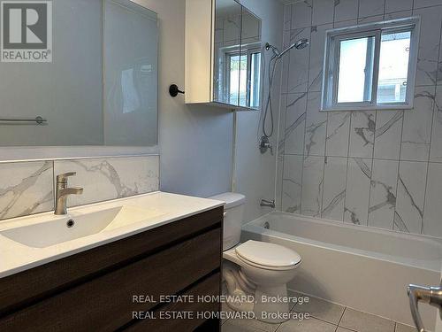 UPPER - 511 HARRIS COURT , Whitby, Ontario L1N 3C6 4