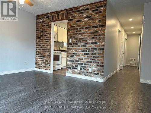 UPPER - 511 HARRIS COURT , Whitby, Ontario L1N 3C6 5
