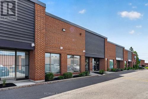 6-7 - 1131 Gorham Street, Newmarket, ON 