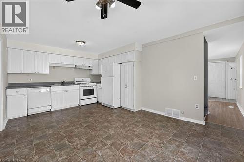 213-215 Maple Street, Dunnville, ON 