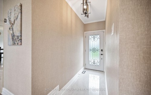 17 Wendakee Drive, Hamilton, ON 