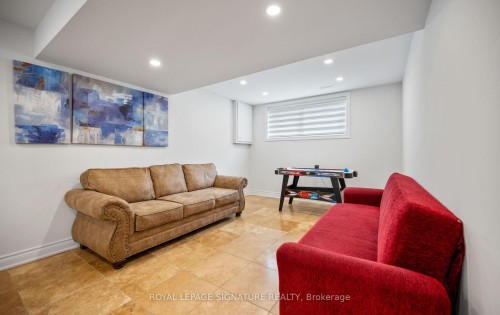 17 Wendakee Drive, Hamilton, ON 