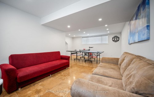 17 Wendakee Drive, Hamilton, ON 