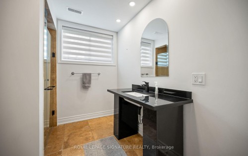 17 Wendakee Drive, Hamilton, ON 