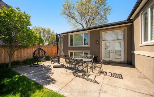 17 Wendakee Drive, Hamilton, ON 