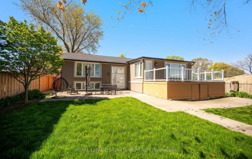 17 Wendakee Drive, Hamilton, ON 