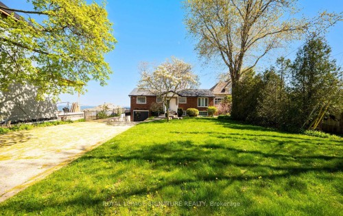 17 Wendakee Drive, Hamilton, ON 
