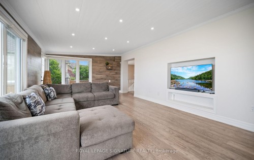 17 Wendakee Drive, Hamilton, ON 