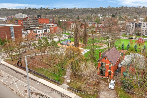 804-90 Charlton Avenue W, Hamilton, ON 
