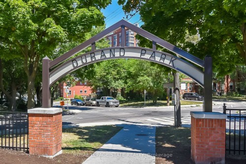 804-90 Charlton Avenue W, Hamilton, ON 