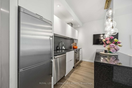 202-8 Charlotte Street , Toronto, ON M5V 0K4 5