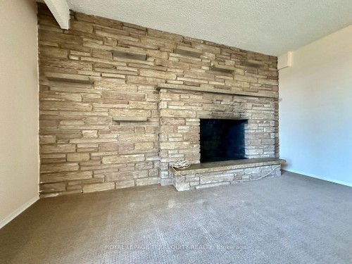 Unit A-1775 Bowmanville Avenue , Clarington, ON L1C 6N4 3