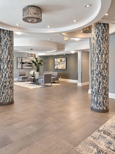 322-60 Fairfax Crescent, Toronto, ON 
