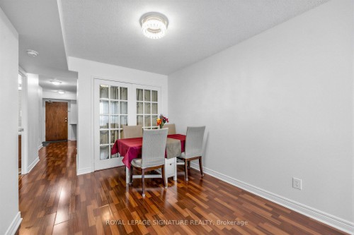 322-60 Fairfax Crescent, Toronto, ON 