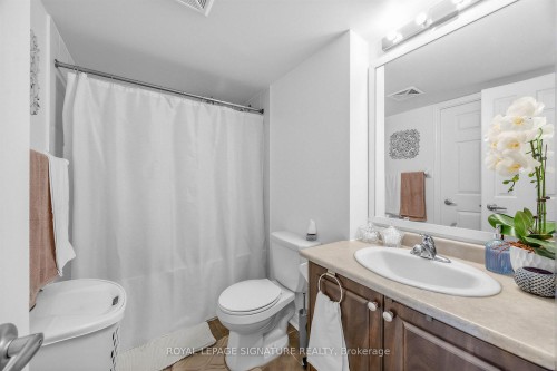 322-60 Fairfax Crescent, Toronto, ON 