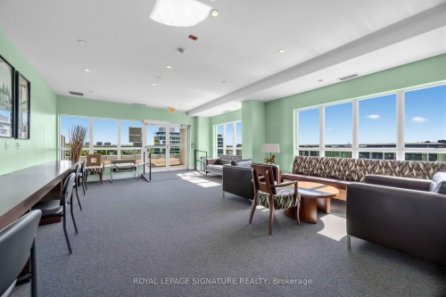 322-60 Fairfax Crescent, Toronto, ON 