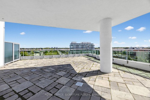 322-60 Fairfax Crescent, Toronto, ON 