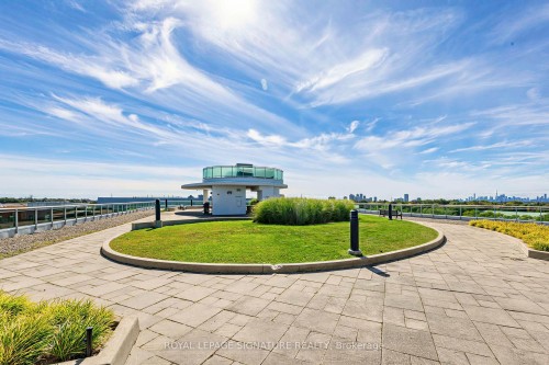 322-60 Fairfax Crescent, Toronto, ON 