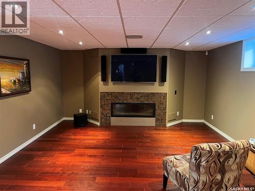 1914 Laurier Crescent E, Regina, SK 
