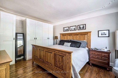 208 Cline Avenue N, Hamilton, ON 