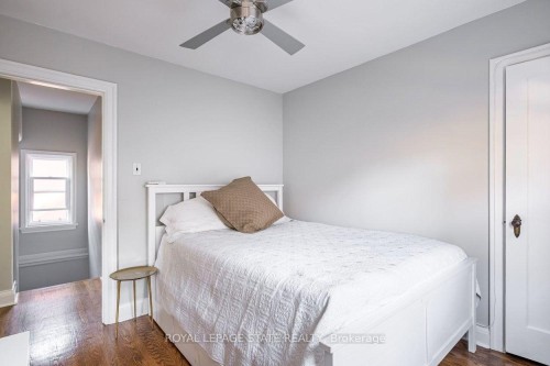 208 Cline Avenue N, Hamilton, ON 