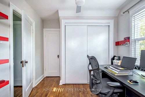 208 Cline Avenue N, Hamilton, ON 