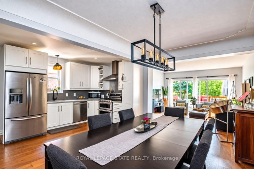 208 Cline Avenue N, Hamilton, ON 