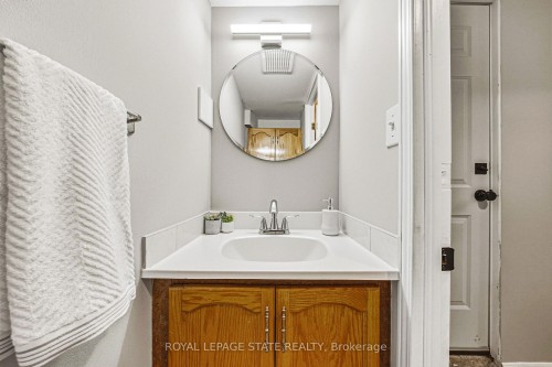 40-10 Angus Road, Hamilton, ON 