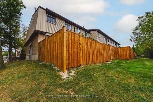 40-10 Angus Road, Hamilton, ON 