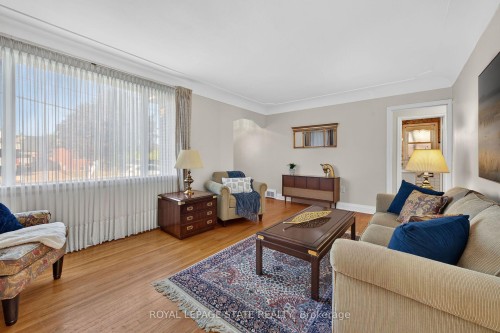 174 Montrose Avenue, Hamilton, ON 