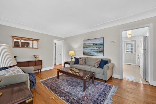 174 Montrose Avenue, Hamilton, ON 