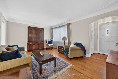 174 Montrose Avenue, Hamilton, ON 