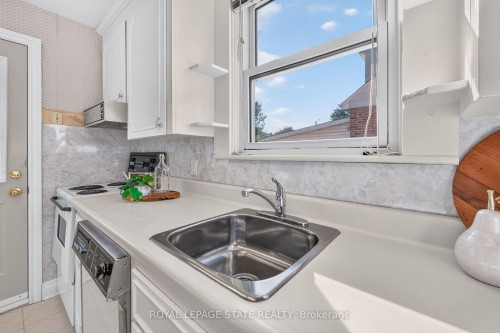 174 Montrose Avenue, Hamilton, ON 