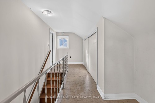 174 Montrose Avenue, Hamilton, ON 