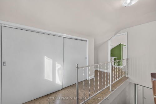 174 Montrose Avenue, Hamilton, ON 