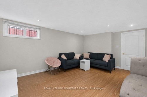 439 Ginger Downs, Mississauga, ON 