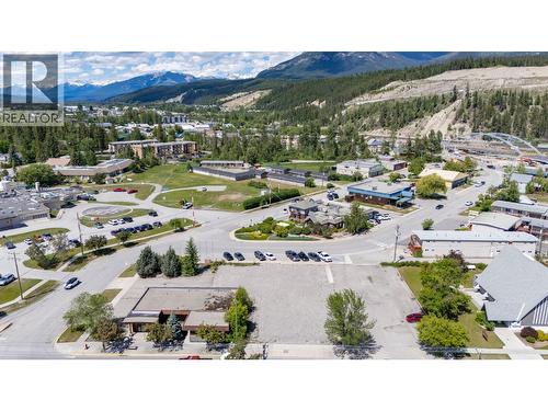 837 Park Drive, Golden, BC 