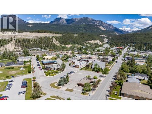837 Park Drive, Golden, BC 